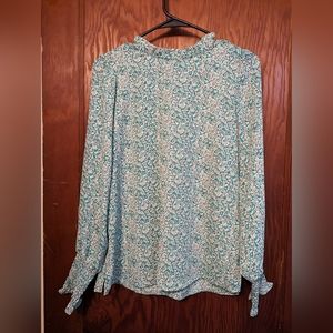 Floral blouse - size small 💐 barely worn